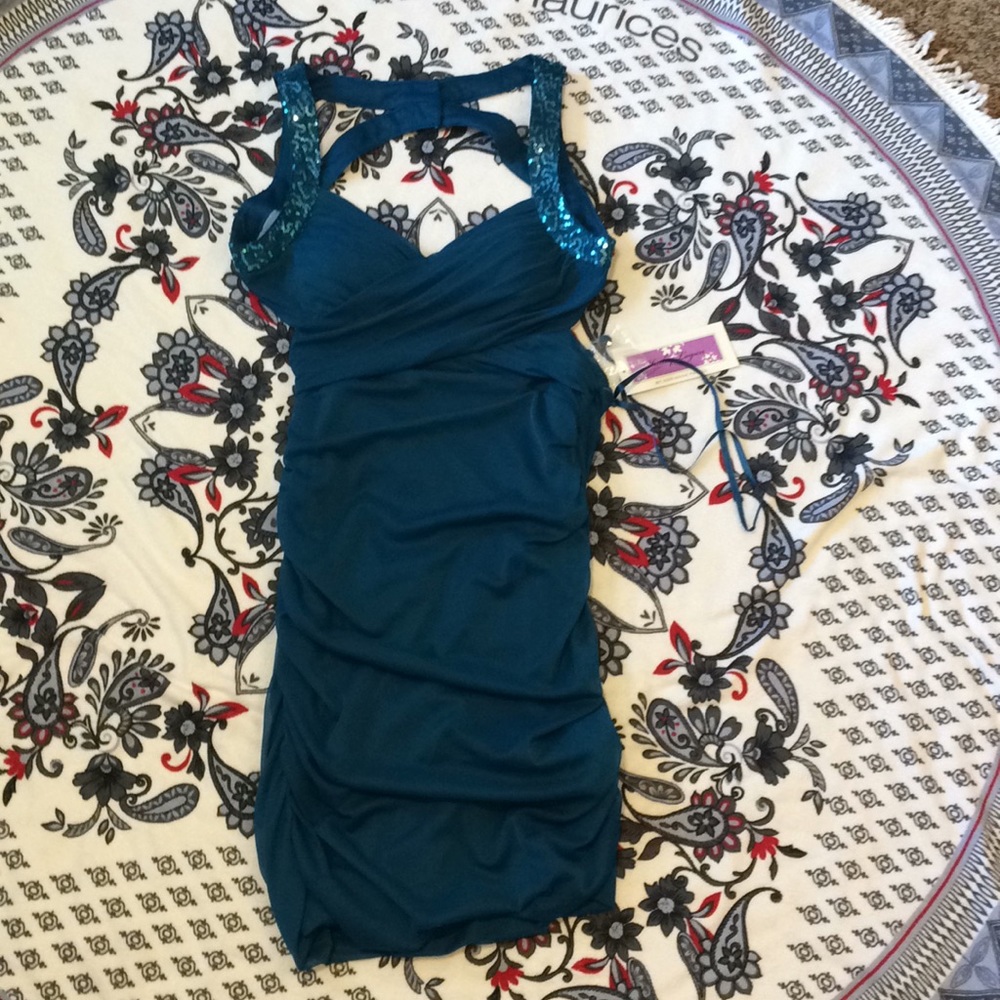 Hailey Logan Adrianna Papell blue formal dress JL